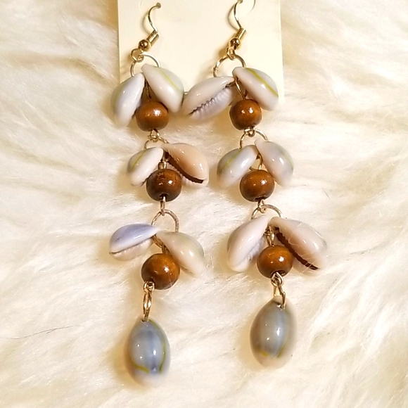 Jewelry - 3 for $15 Layered Shell Bead Earrings